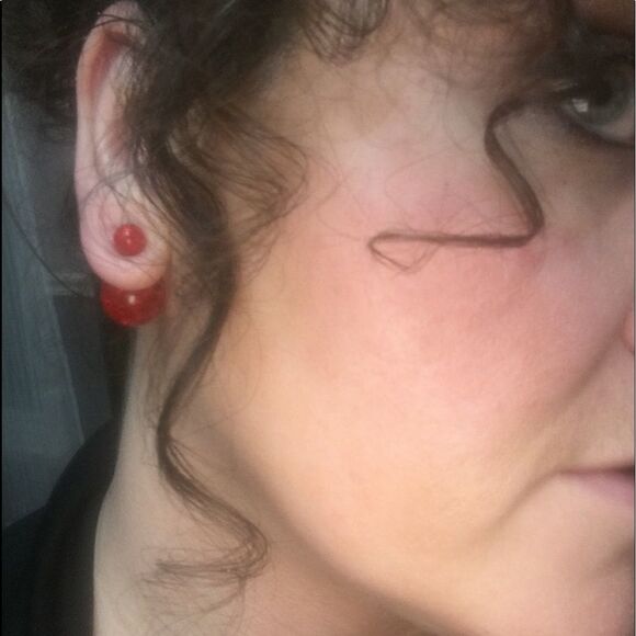 Red Cracked Earrings (G2) - Picture 5 of 5